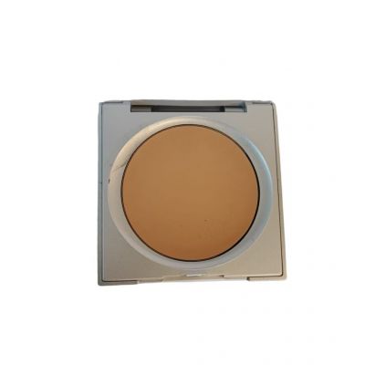 Compact cream foundation French vanilla